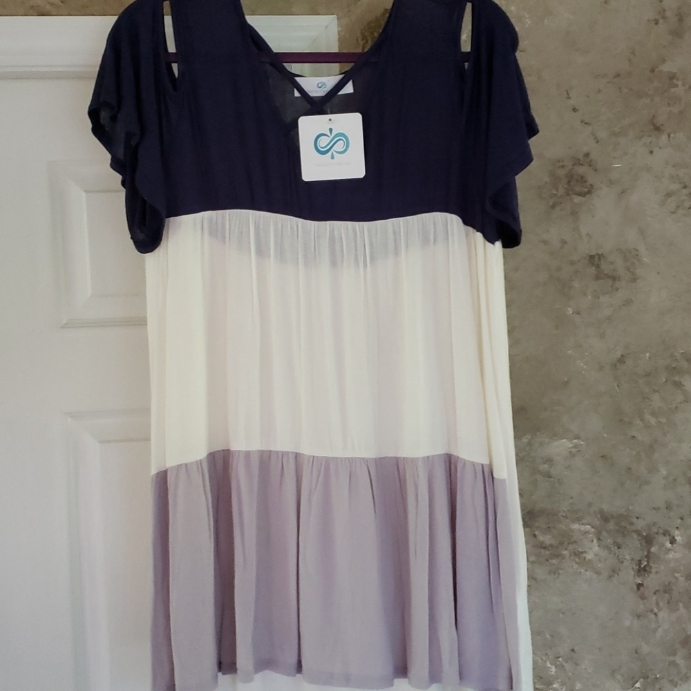 Infinity Raine Cold Shoulder Shirt Size Large Flowy Style Navy Gray & Ivory NWT